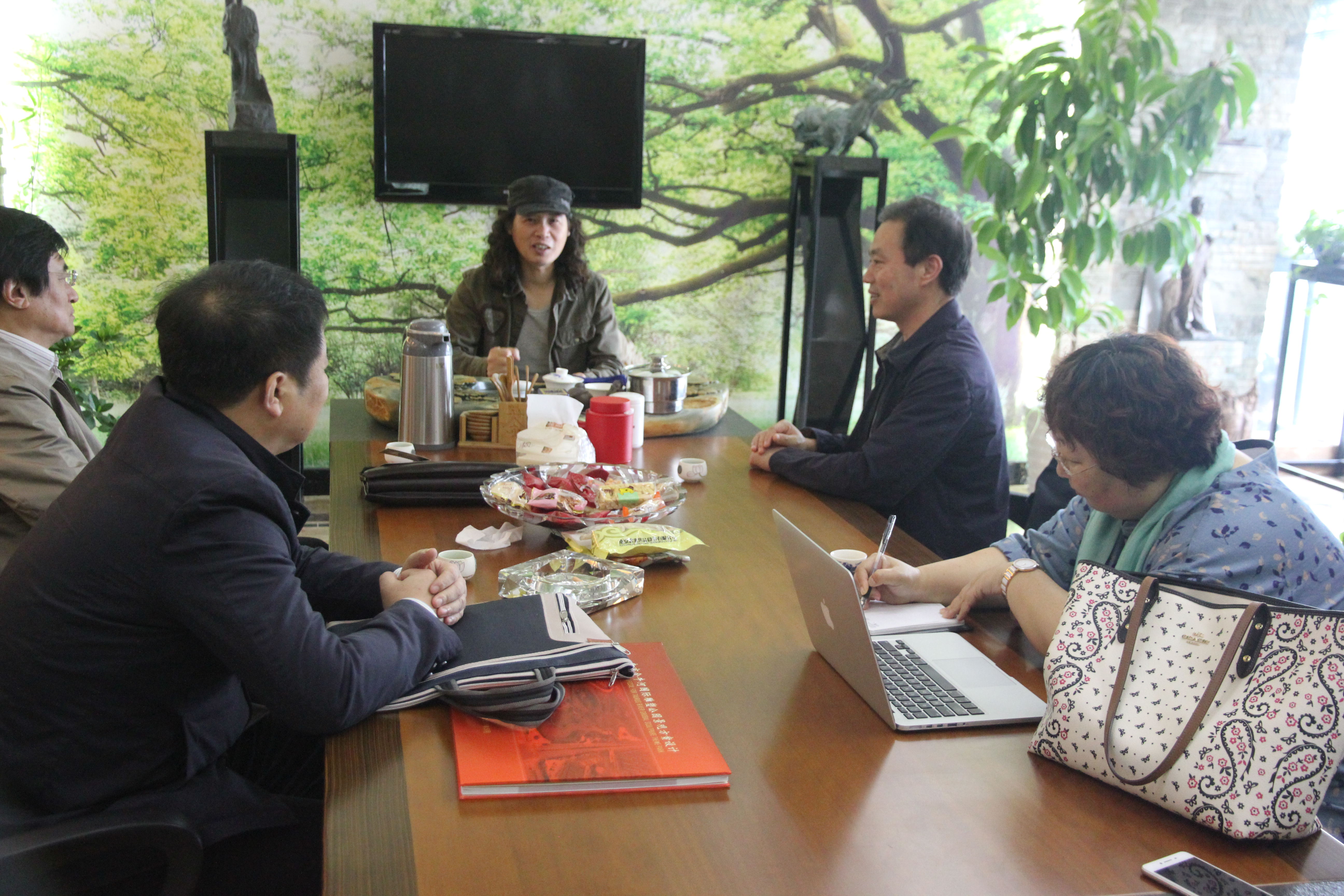 先登雕塑辦公區(qū) 先登雕塑辦公區(qū)