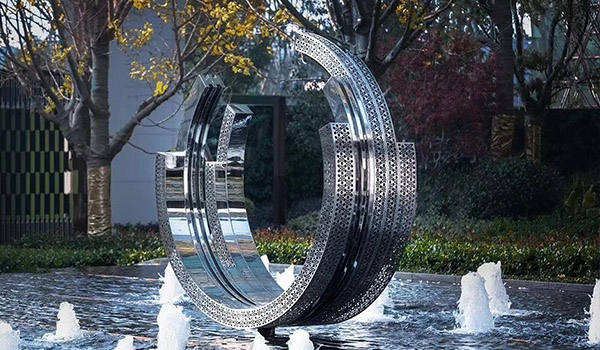 �\Փ�@�־��^����ˇ�g��